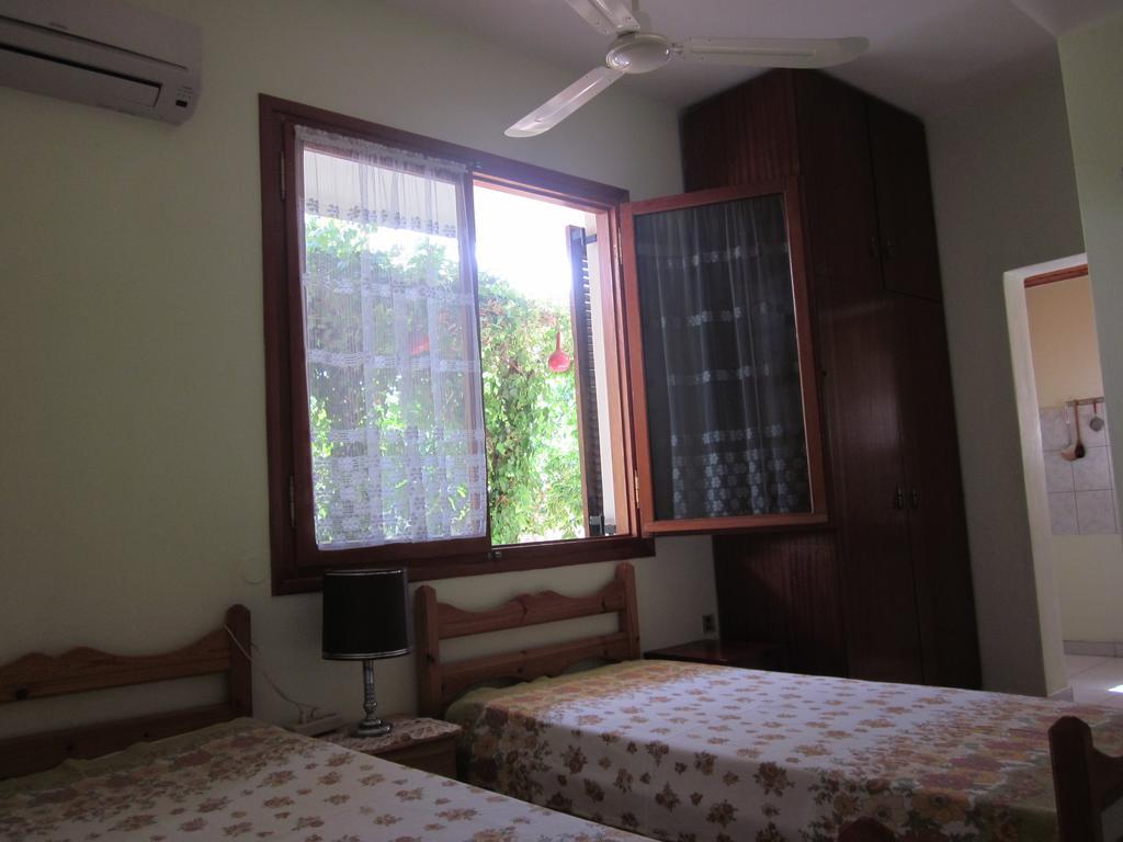 Tina Rooms Gialtra Pokoj fotografie