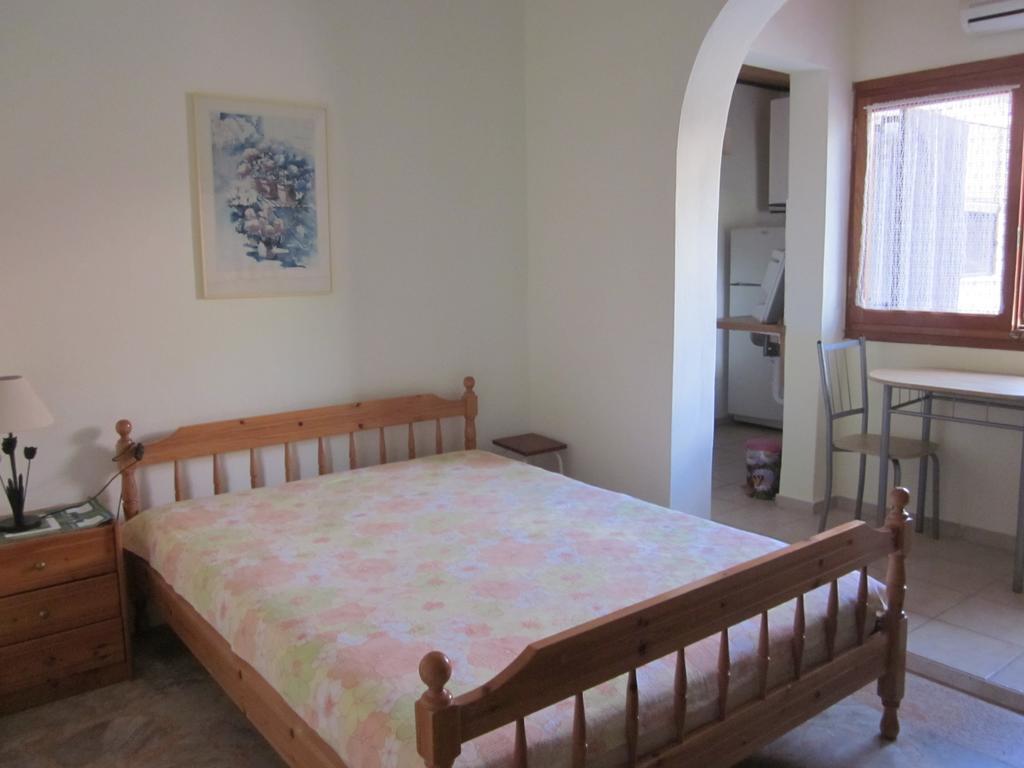 Tina Rooms Gialtra Pokoj fotografie