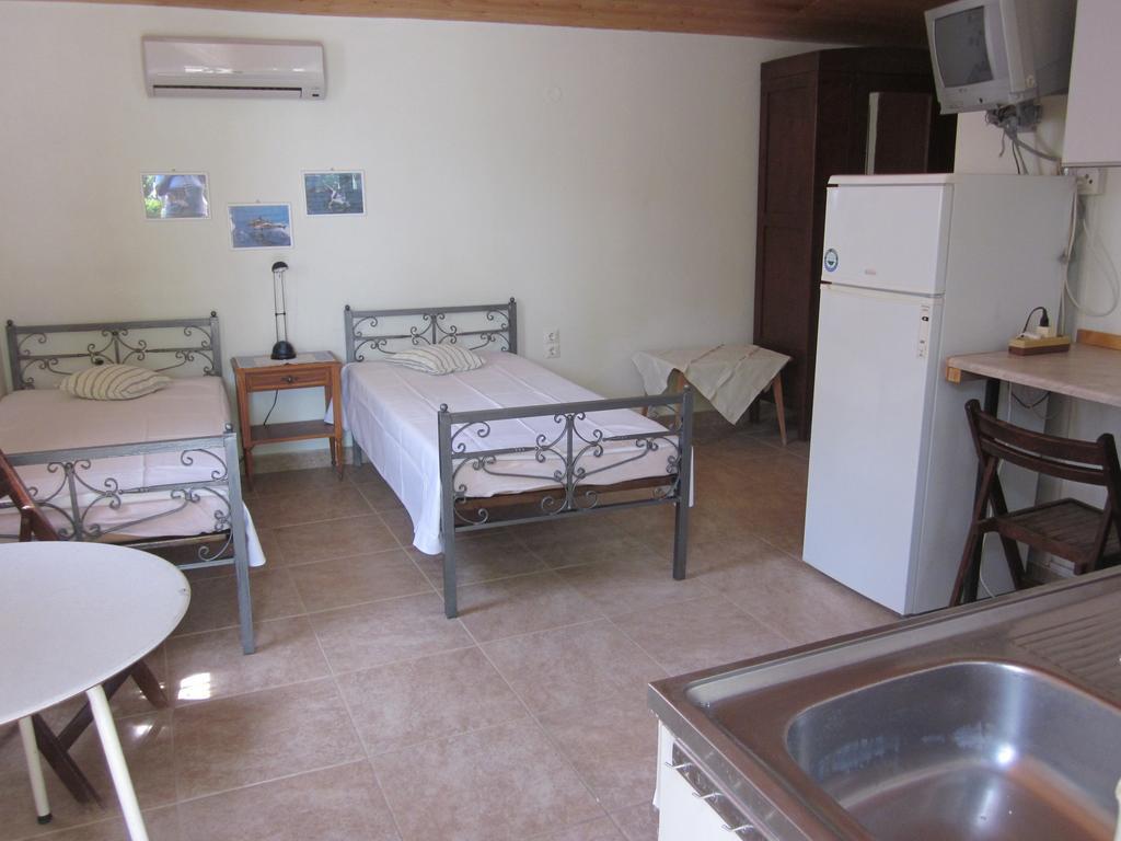 Tina Rooms Gialtra Pokoj fotografie